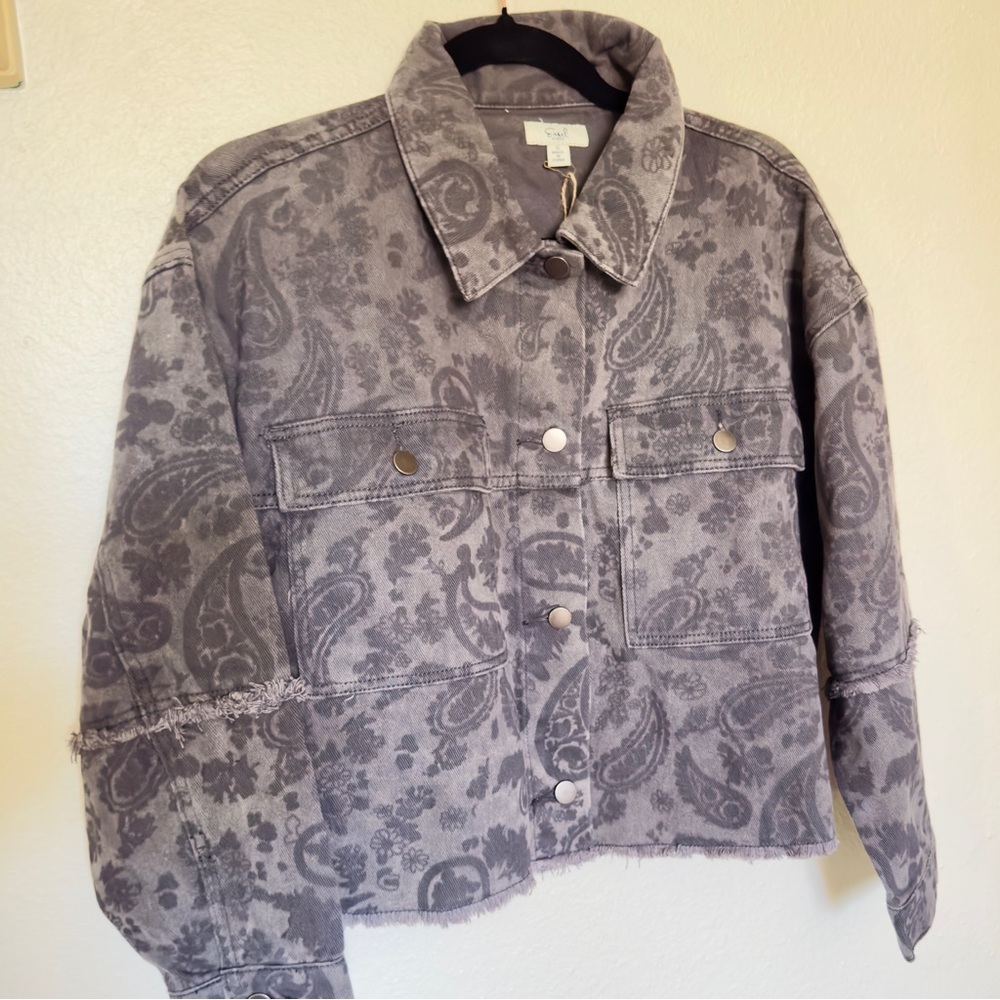 EASEL Mineral Washed Loose Fit Snap Front Lux Denim Jacket Gray&White Paisley S
